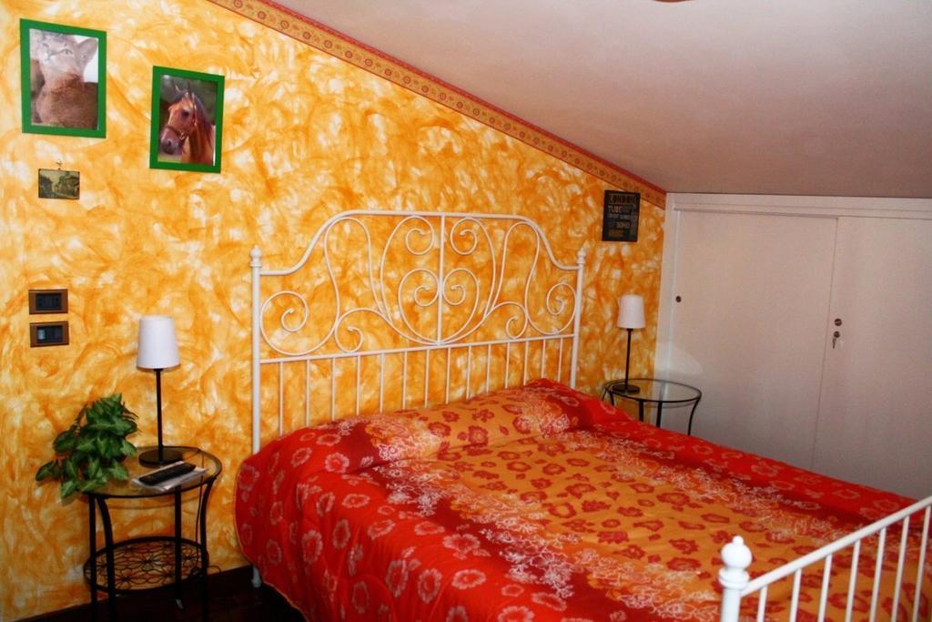 Bed and Breakfast La Casa Della Musica Ciampino Zimmer foto