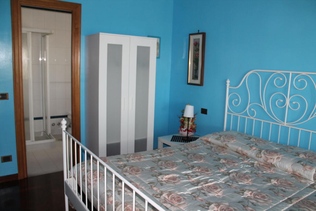 Bed and Breakfast La Casa Della Musica Ciampino Zimmer foto